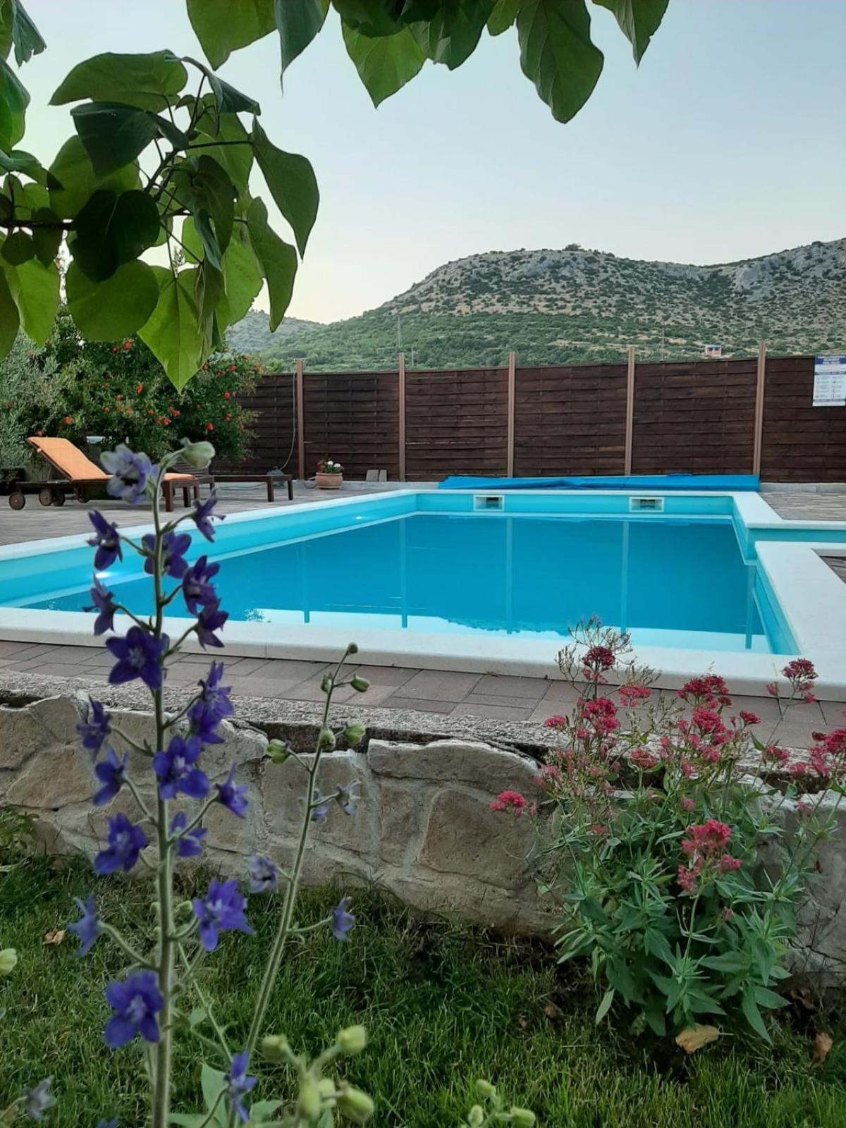 Apartment Smilje Sibenik Exterior photo