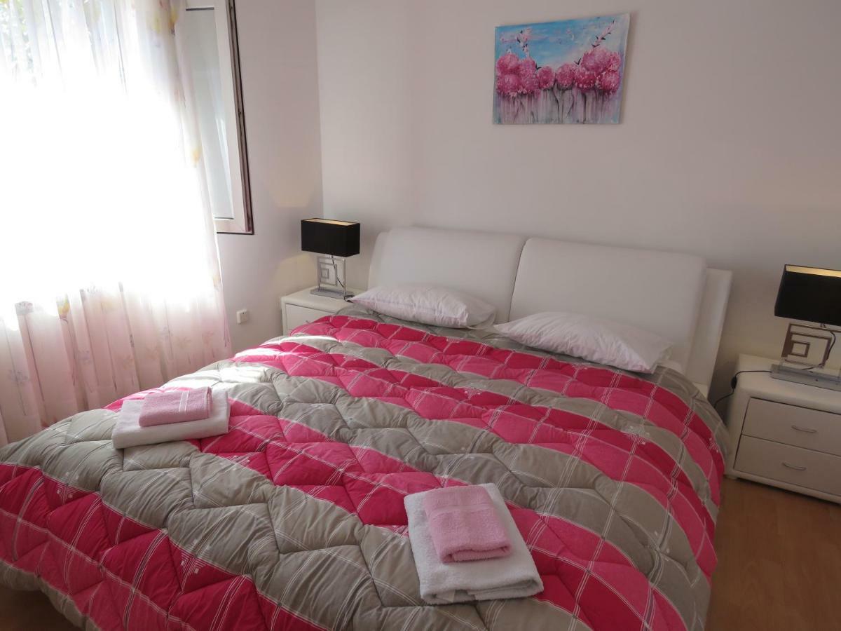 Apartment Smilje Sibenik Exterior photo